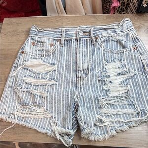 American Eagle Outfitters Blue Striped Distressed Denim Jean Shorts - 00 - W26